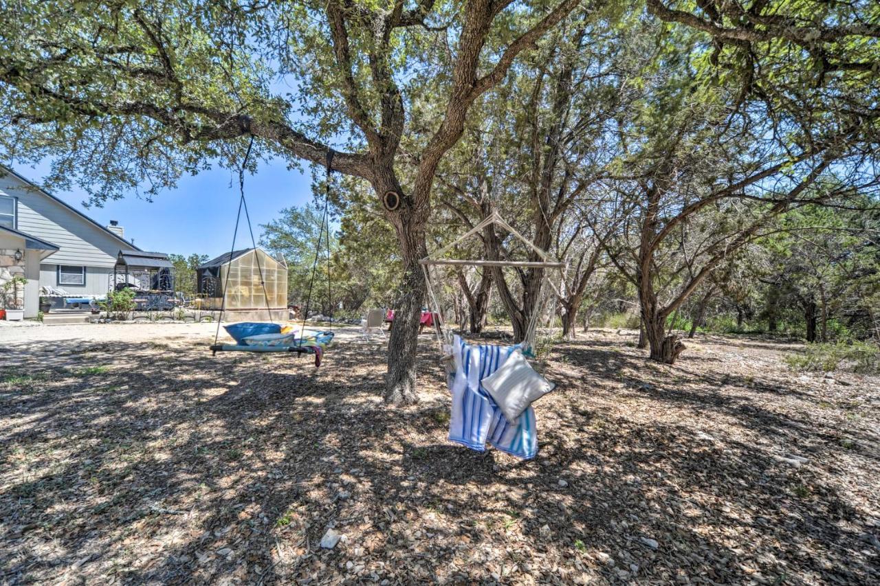 Family Friendly Hill Country Home 13 Mi To Lake! ニューブラウンフェルズ エクステリア 写真
